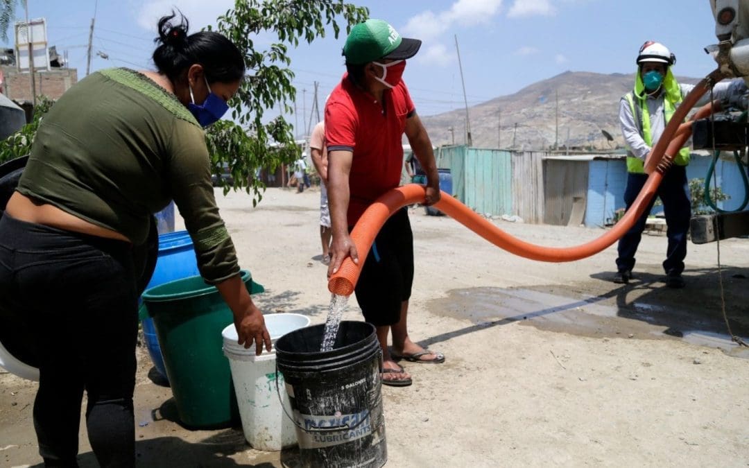 Servicio de transporte de agua potable: ¡Agua limpia y segura a tu disposición!