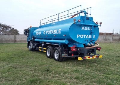 Transporte de agua en Surco